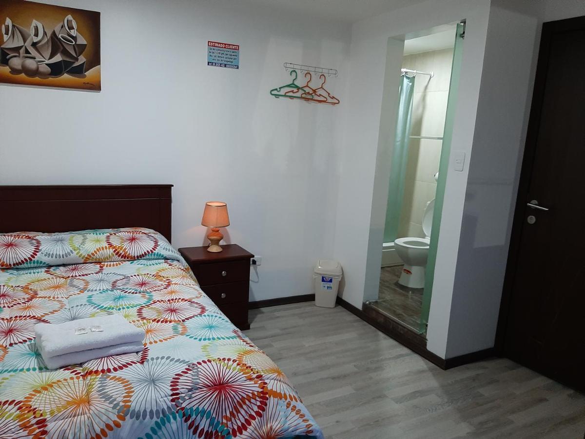 Hostal Paukar オタバロ エクステリア 写真